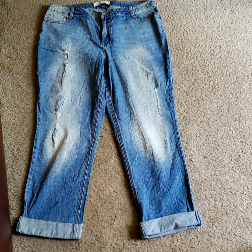 Boyfriend cut jeans. NWOT